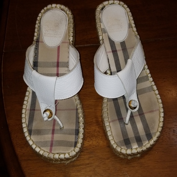 Burberry Shoes - 🌹🛍Burberry White leather sandals😊🌸